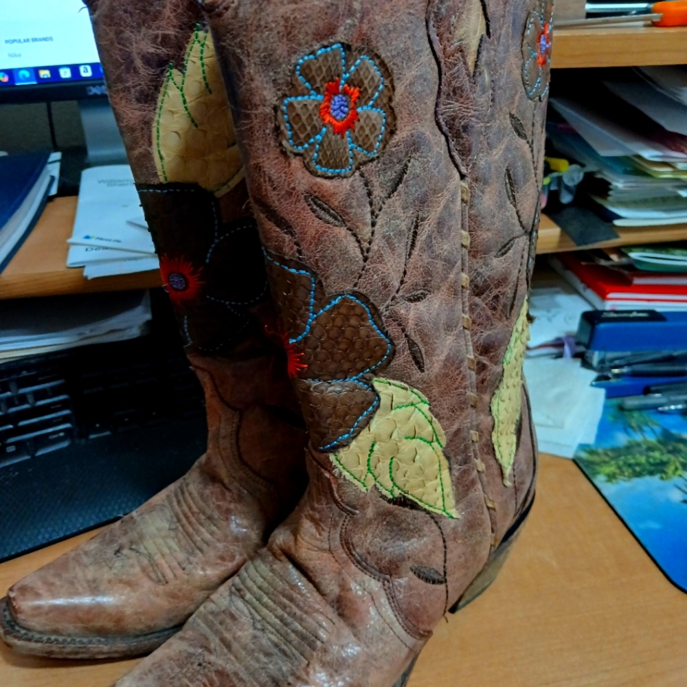 CORRAL FLORAL BOOTS